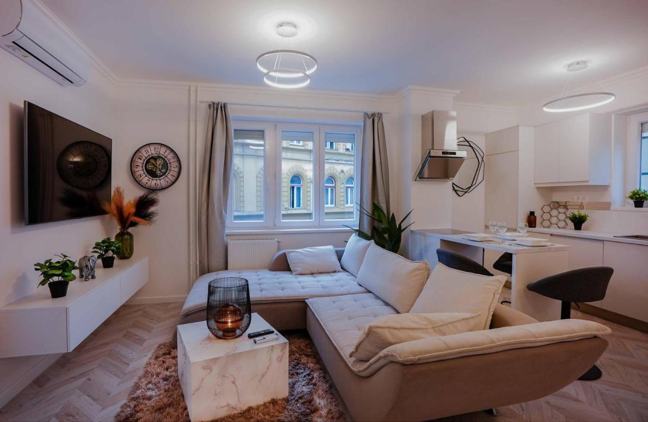 Corvin Avenue Premium Central Apartment Budapest Exterior photo
