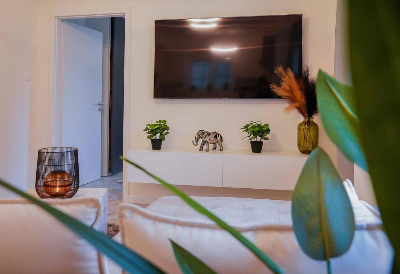Corvin Avenue Premium Central Apartment Budapest Exterior photo