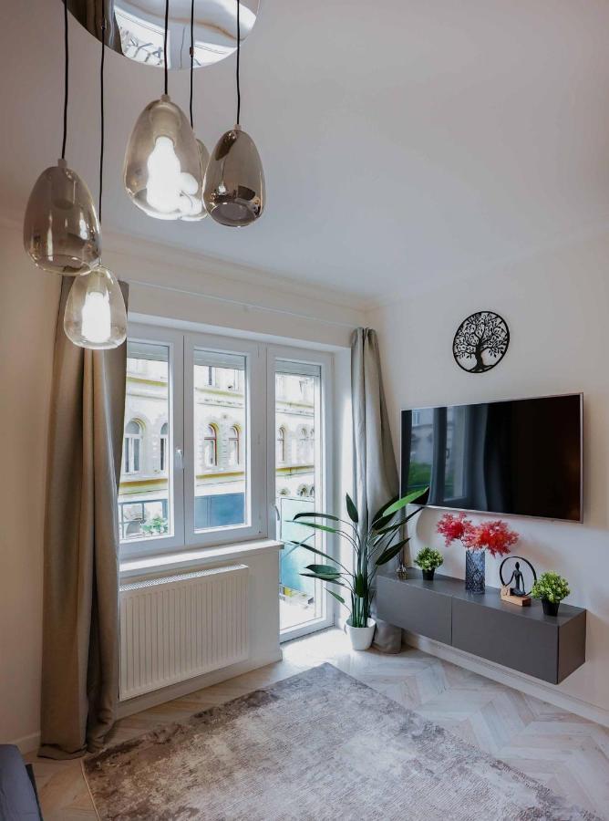 Corvin Avenue Premium Central Apartment Budapest Exterior photo